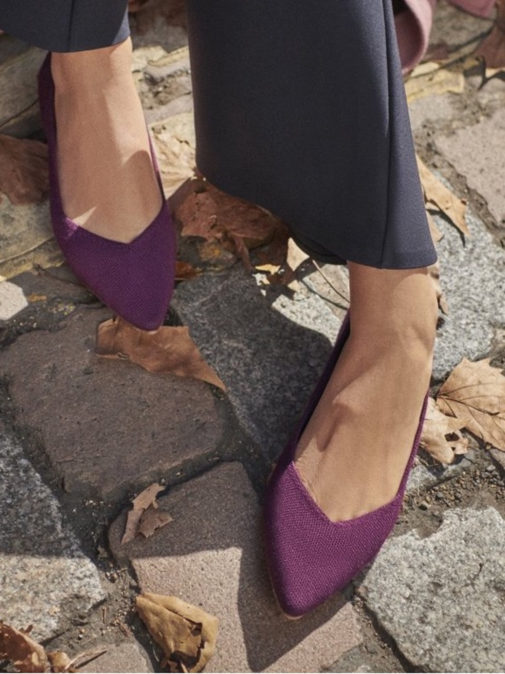 Rothy's The Point Flat Purple
Violet size 9